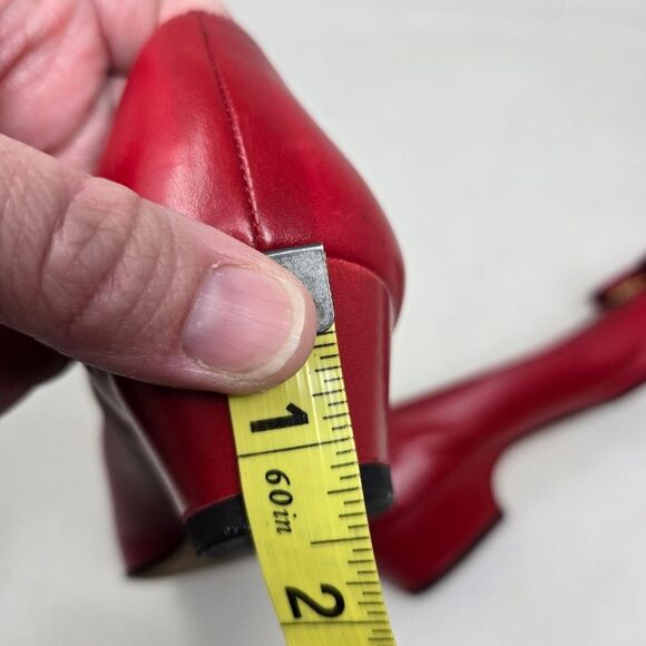 SALVATORE FERRAGAMO Vara Red Leather Bow Gold Logo Low Block Pumps 8AAAA - Picture 10 of 10